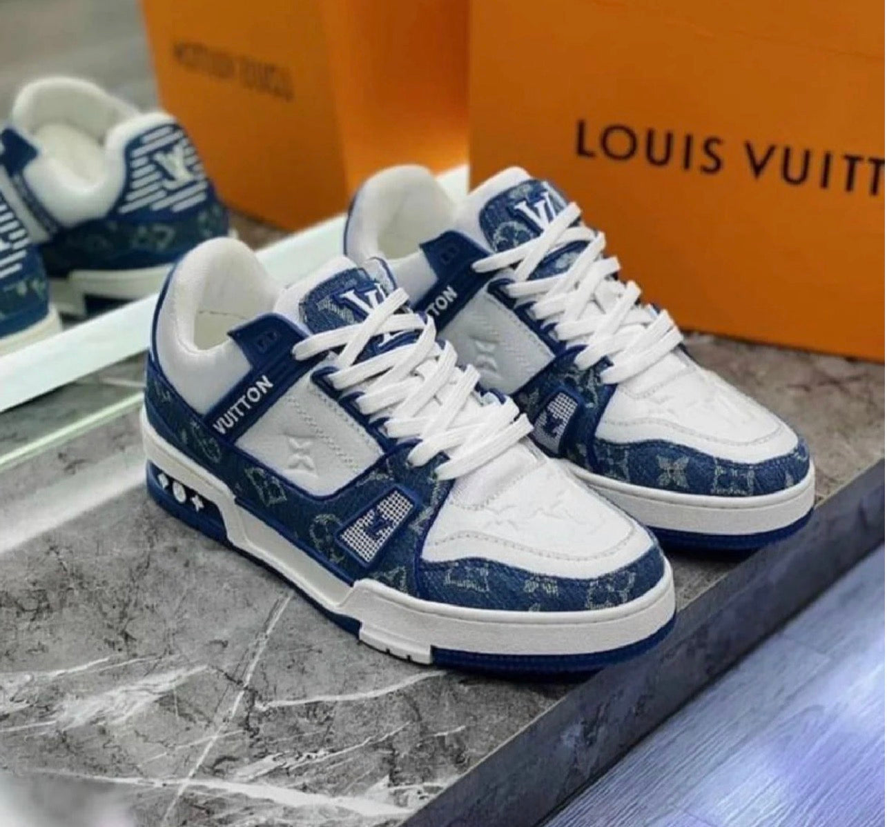Louis Vuitton Trainer azules